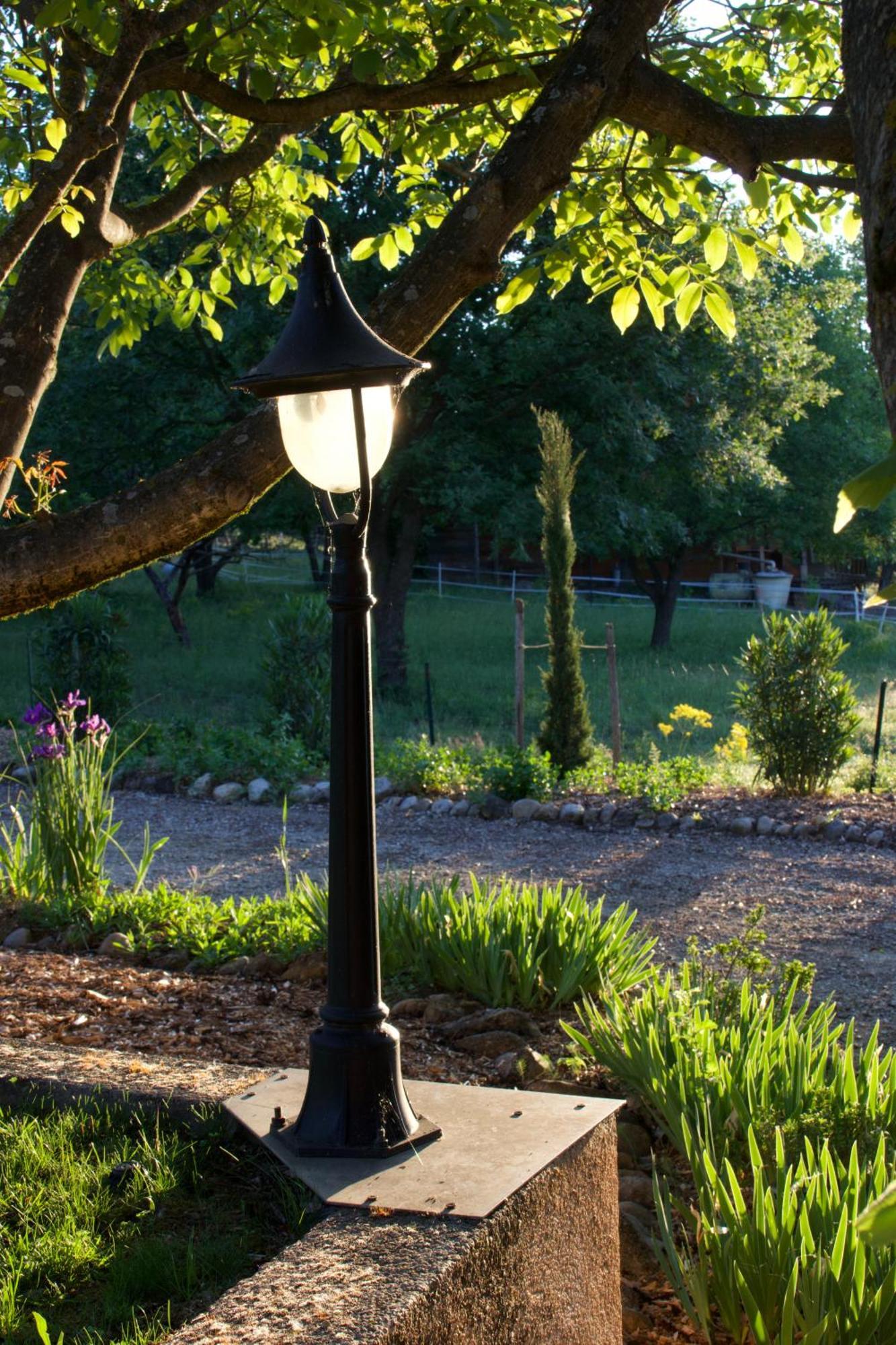 La Bastide Des Roses Bed and Breakfast Saint-Julien-d'Asse Buitenkant foto