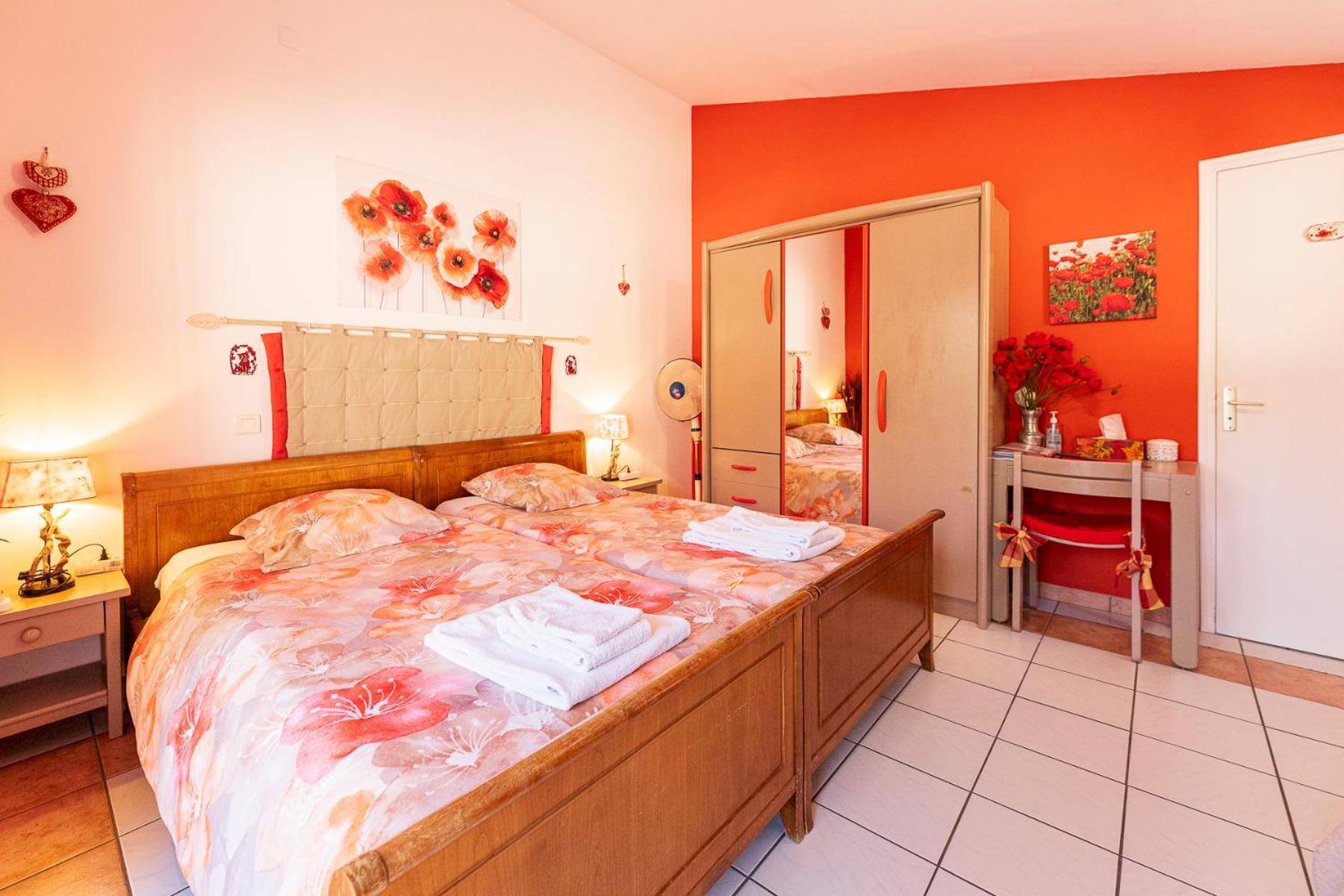 La Bastide Des Roses Bed and Breakfast Saint-Julien-d'Asse Buitenkant foto