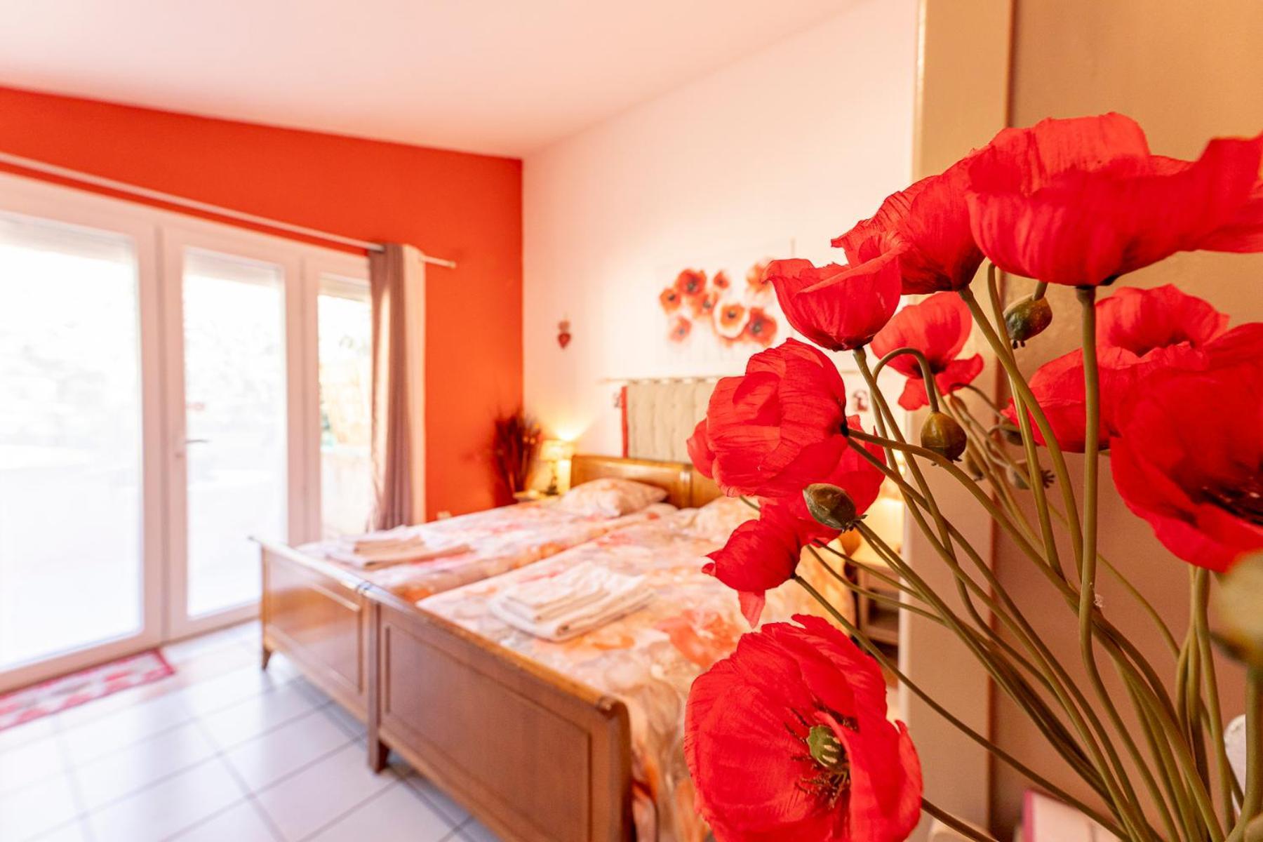 La Bastide Des Roses Bed and Breakfast Saint-Julien-d'Asse Buitenkant foto